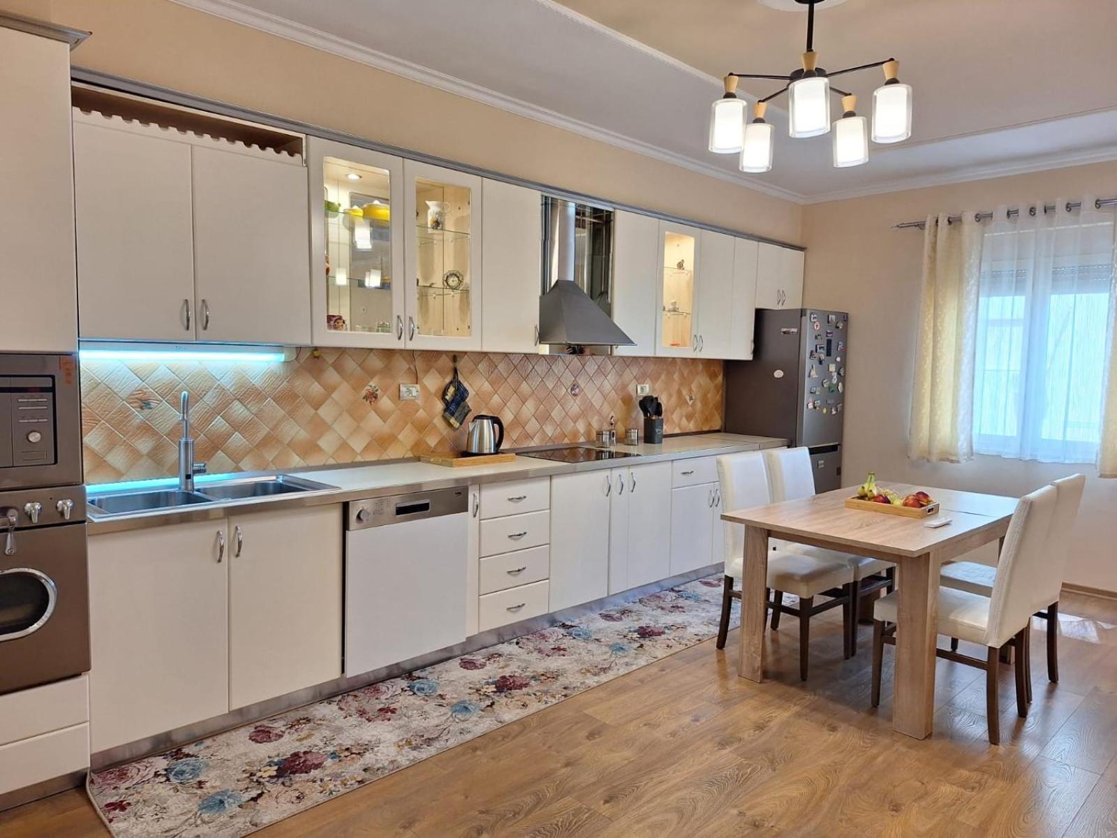 Alb Apartament Tirana Exteriör bild